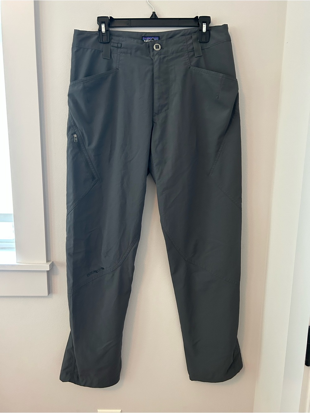 Patagonia Men's Slate Gray Outdoor Pants Men’s Size 32